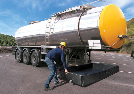 WashOut Pros Containment Berm for Tankers